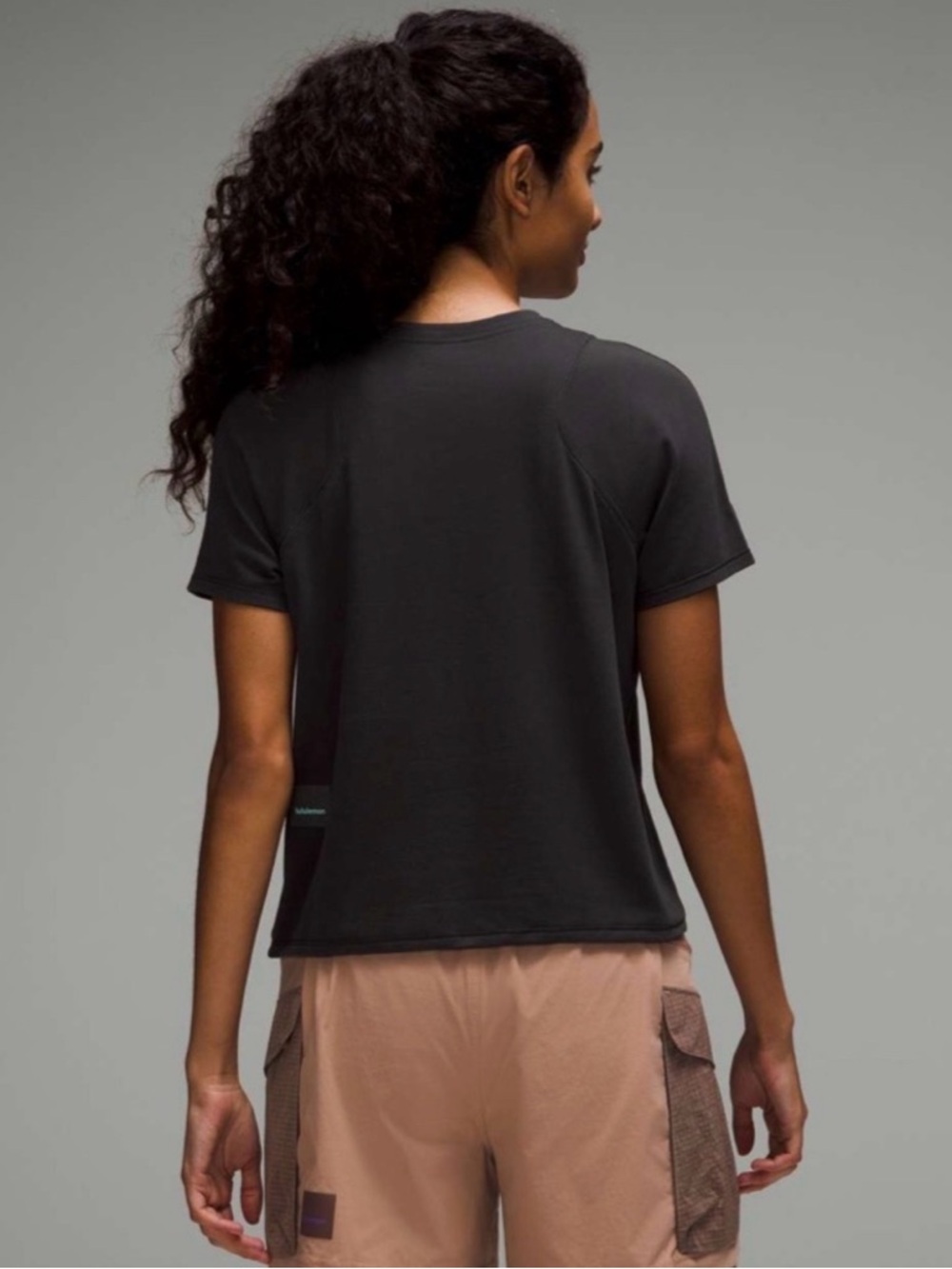 Lululemon Lightweight Cinched Hem Hiking T-Shirt in Black Size 14